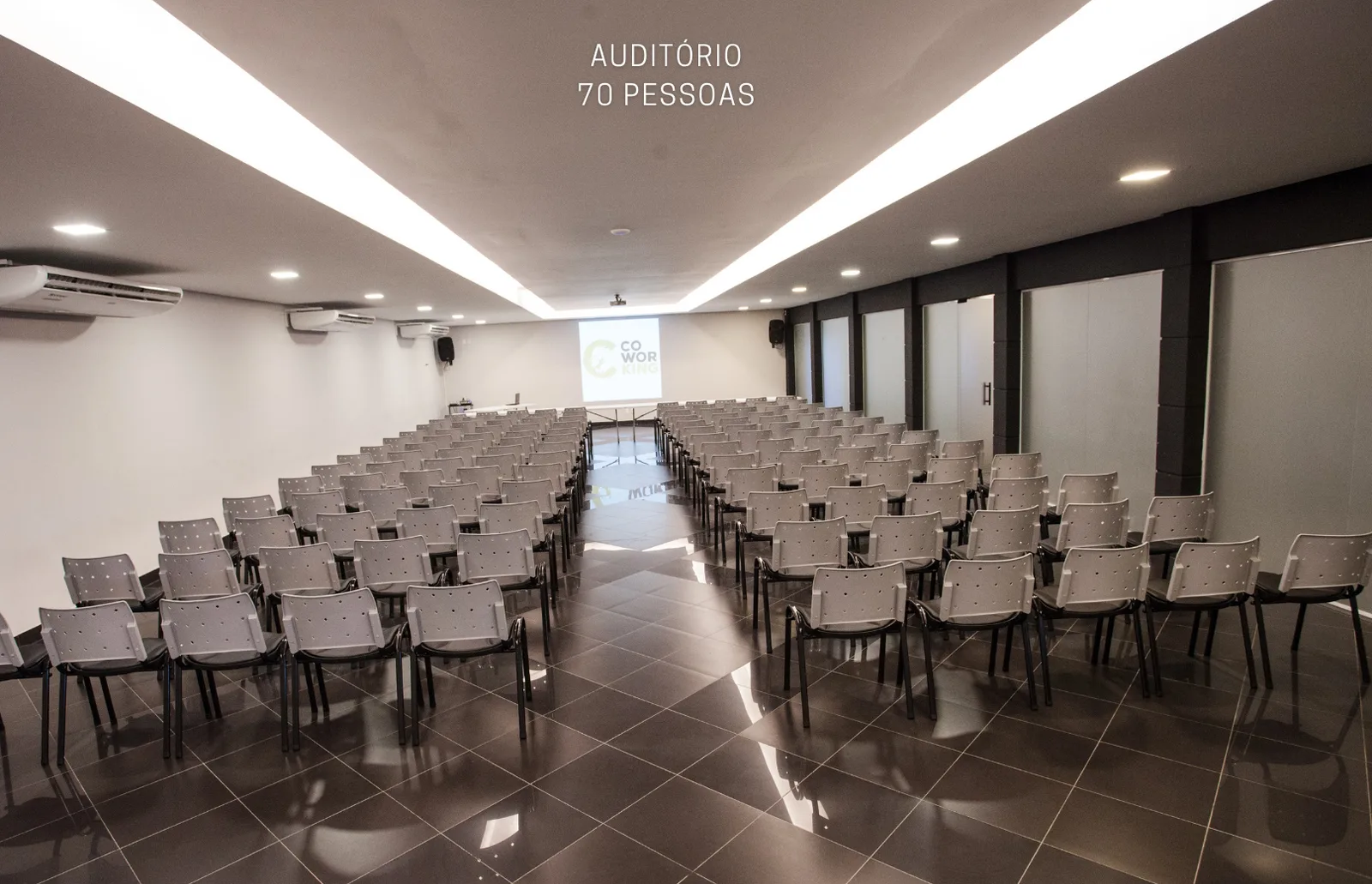 Salão Black com montagem em Auditório